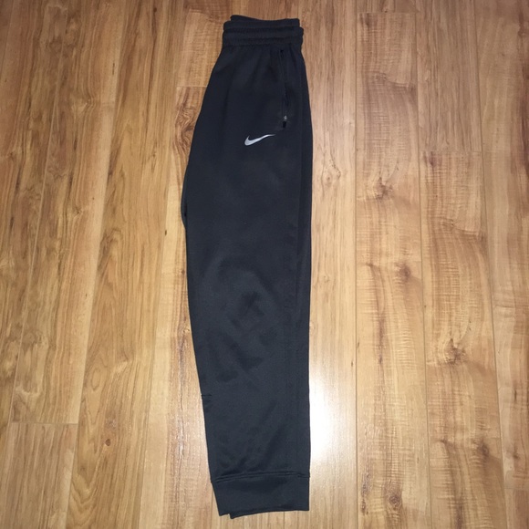 Nike Pants - Women’s Nike jogger sweatpants